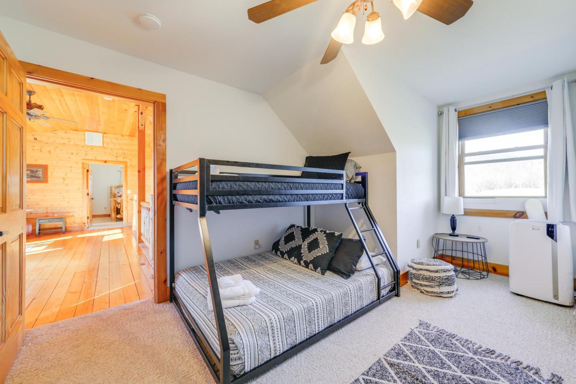 Whits End Smoky Mtn Home With Hot Tub, Views Уэйнсвилл Экстерьер фото