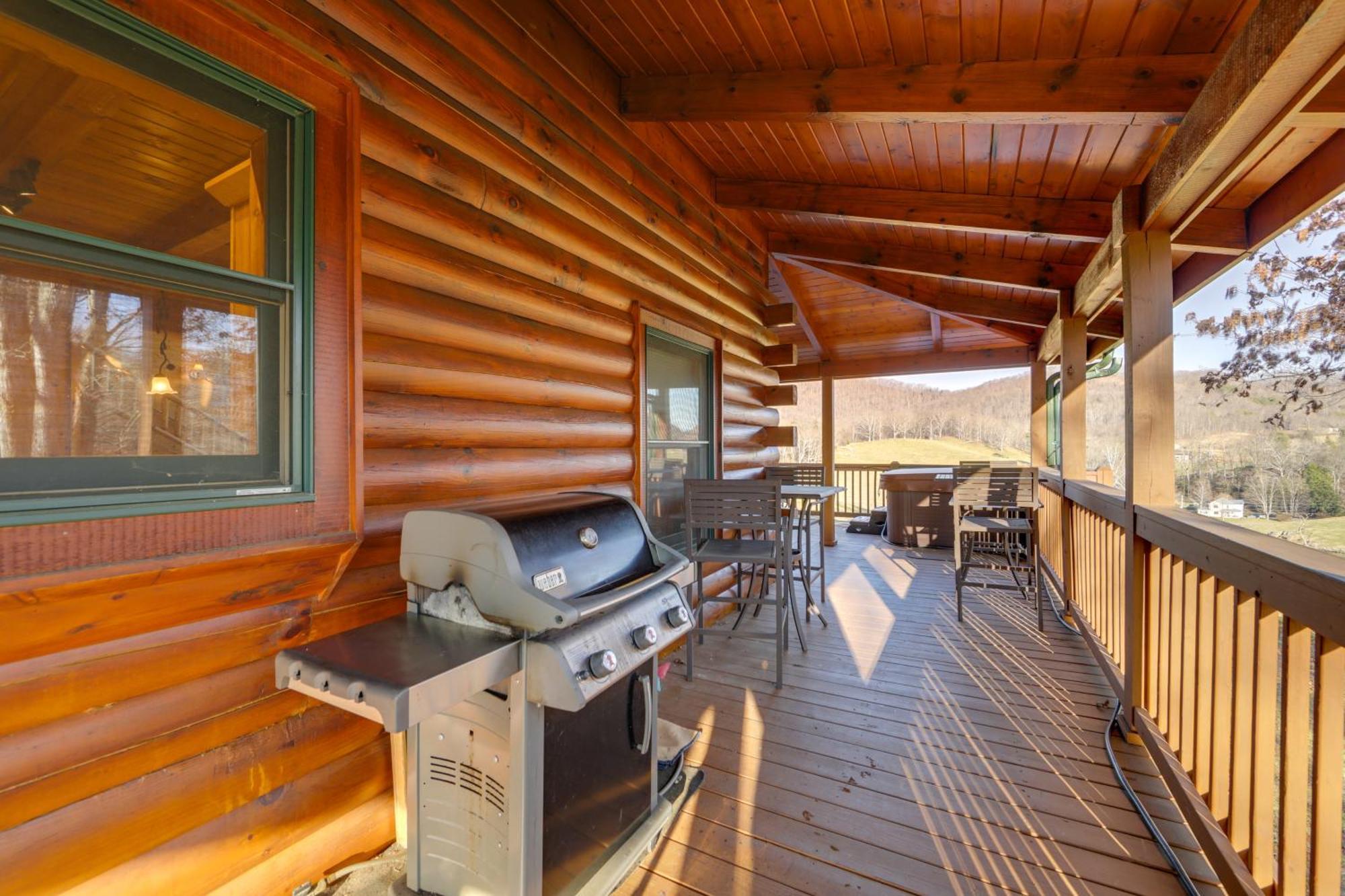 Whits End Smoky Mtn Home With Hot Tub, Views Уэйнсвилл Экстерьер фото